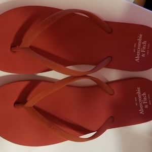 Abercrombie & Fitch flip flops